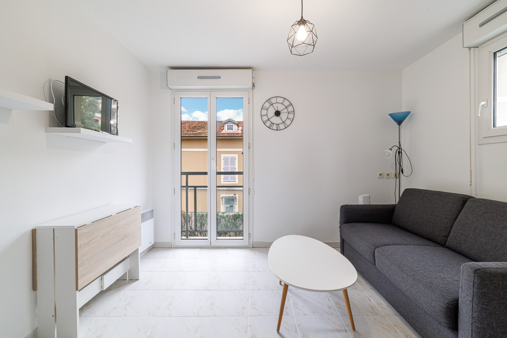 
                                                Vente
                                                 .