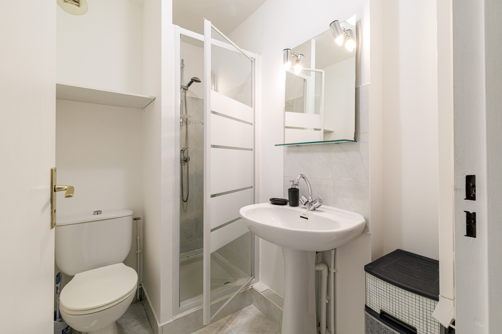 
                                                Vente
                                                 .