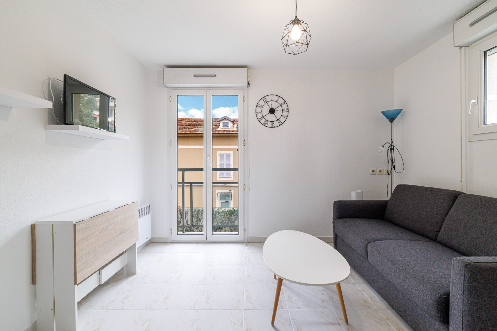 
                                                Vente
                                                 .