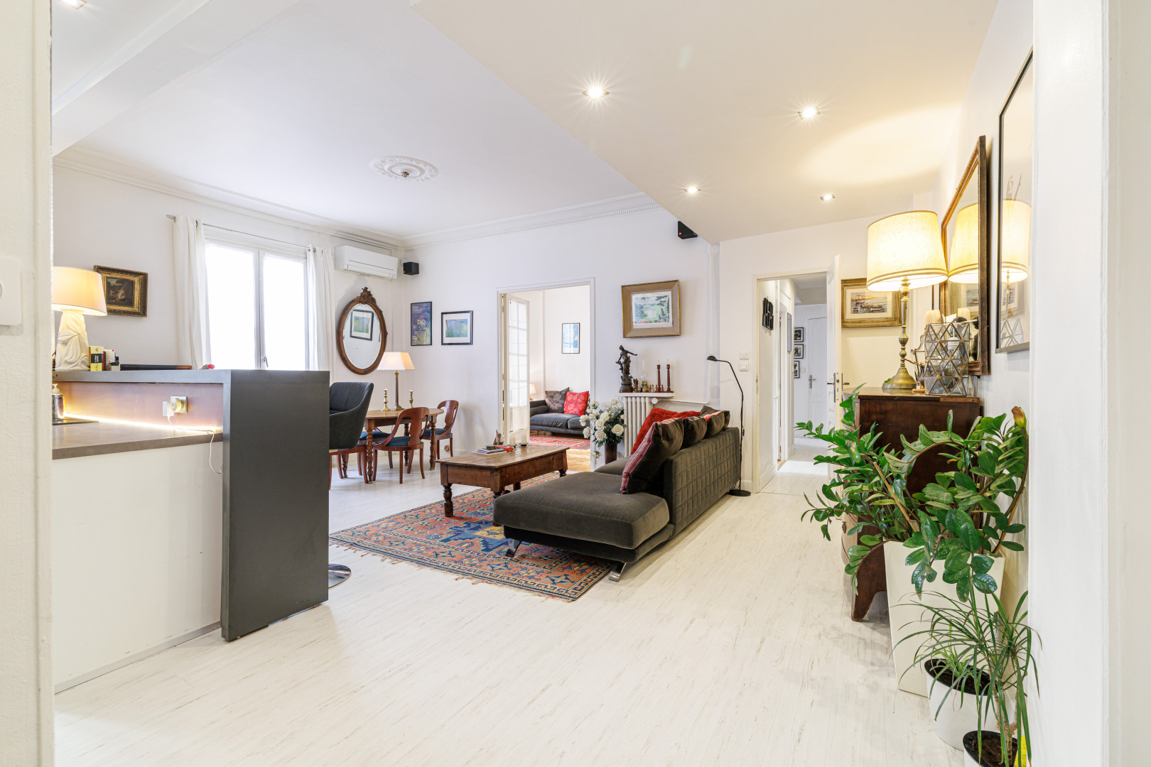 
                                                Vente
                                                 .