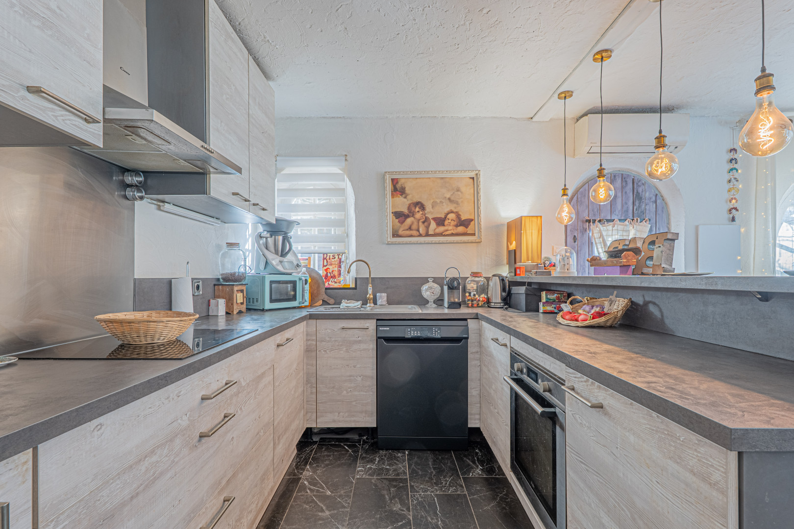 
                                                Vente
                                                 .