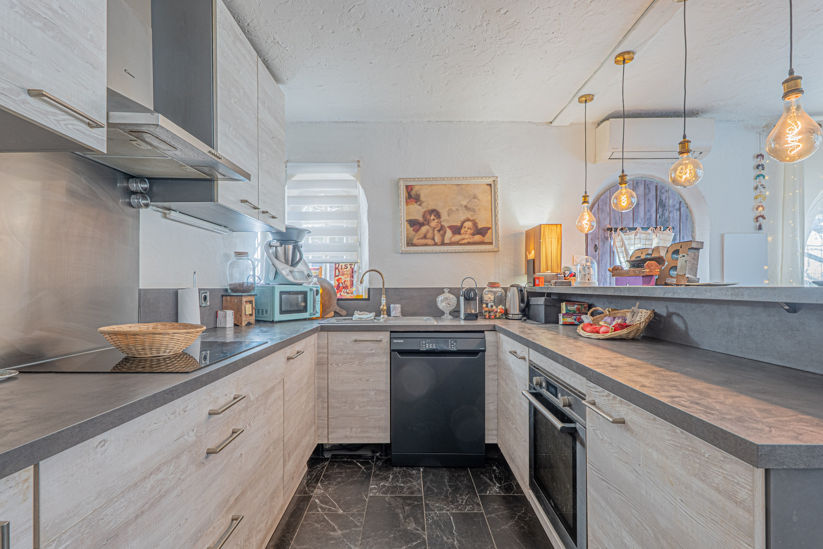 
                                                Vente
                                                 .