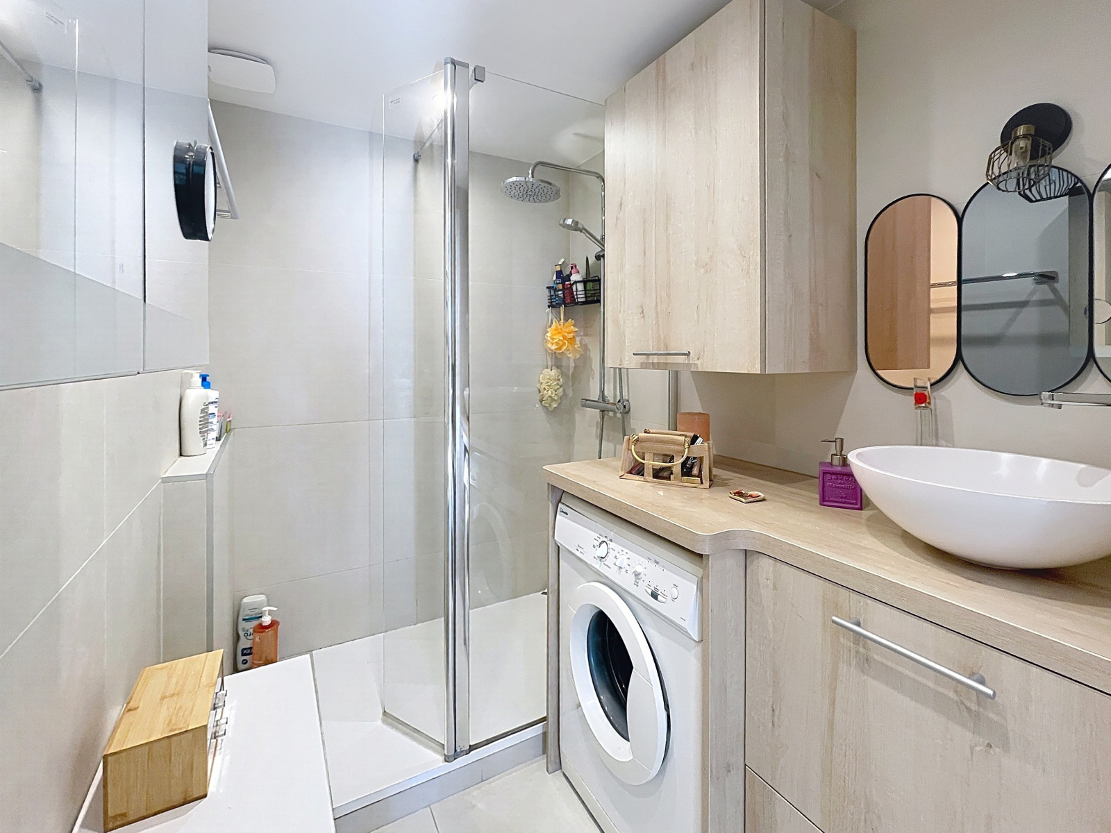 
                                                Vente
                                                 .