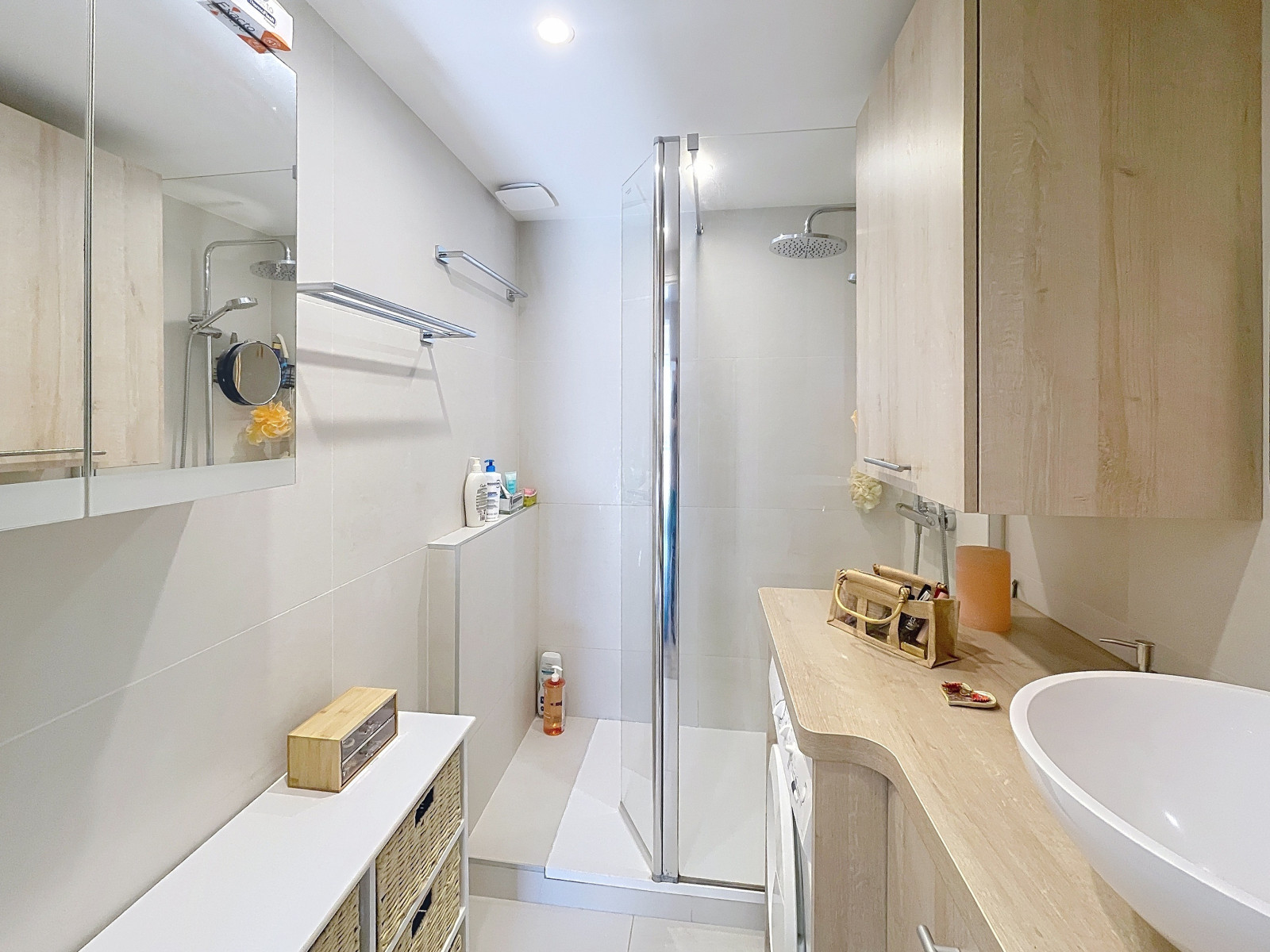 
                                                Vente
                                                 .