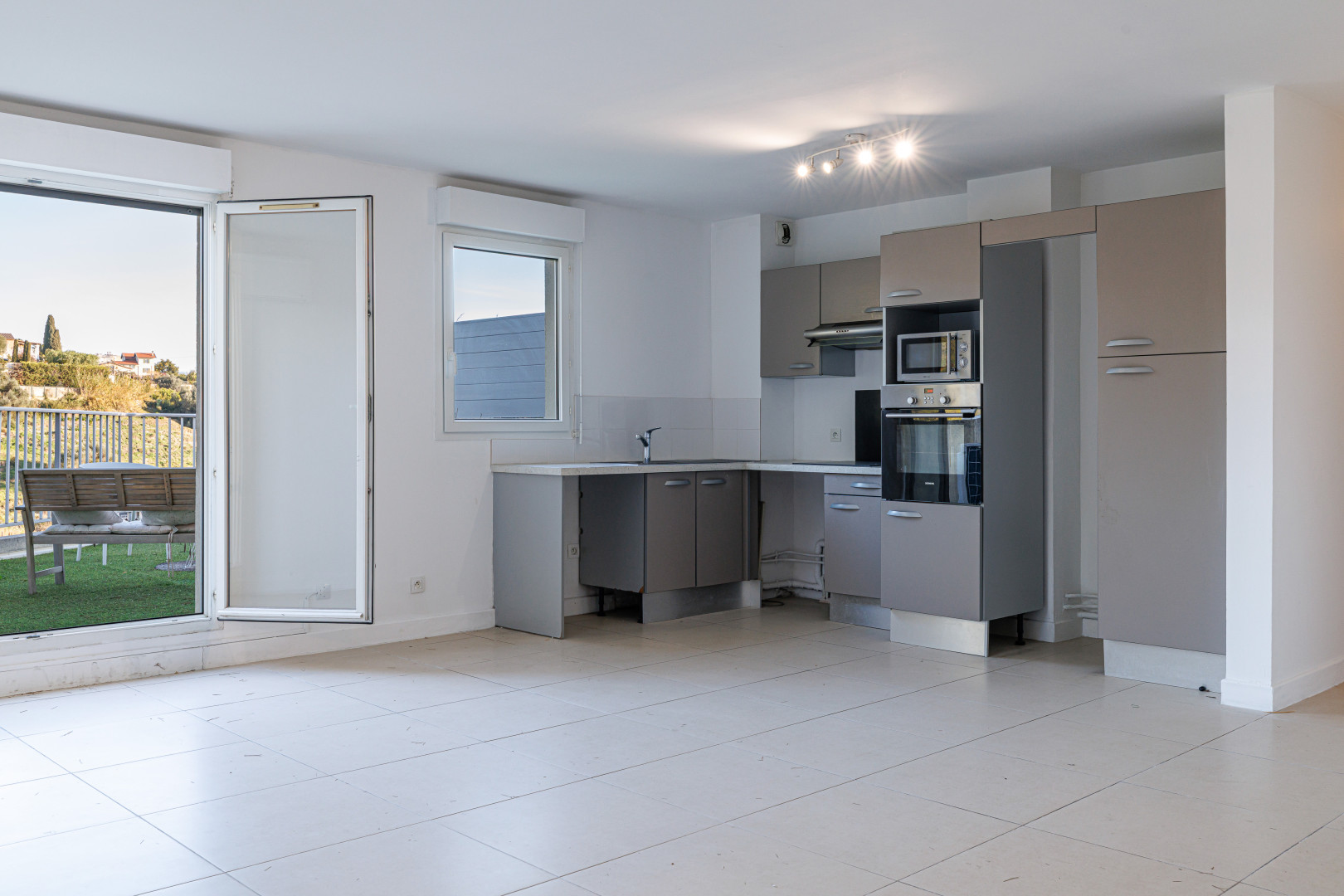 
                                                Location
                                                 .