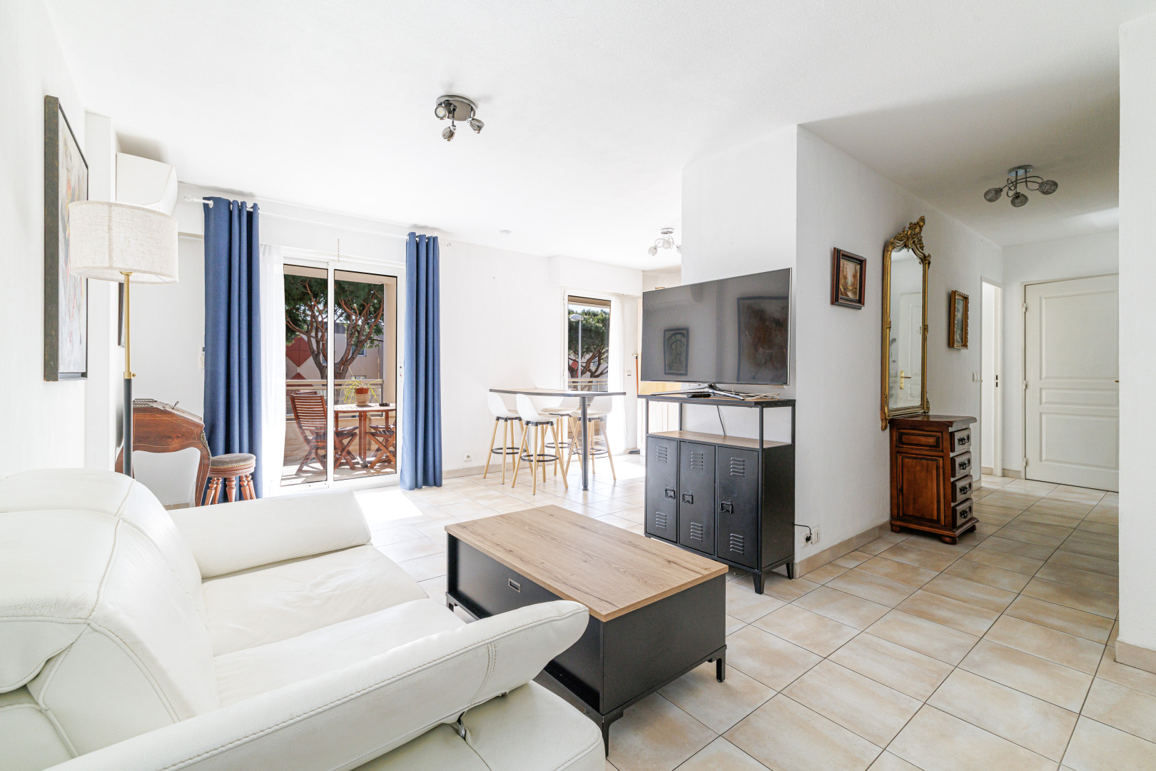 
                                                Location
                                                 .