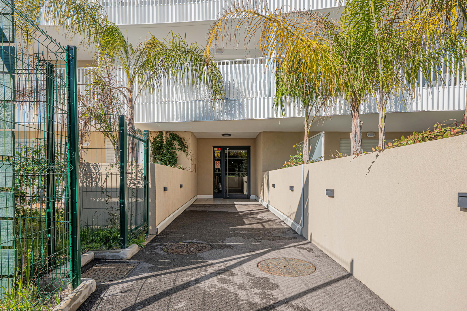 
                                                Vente
                                                 .