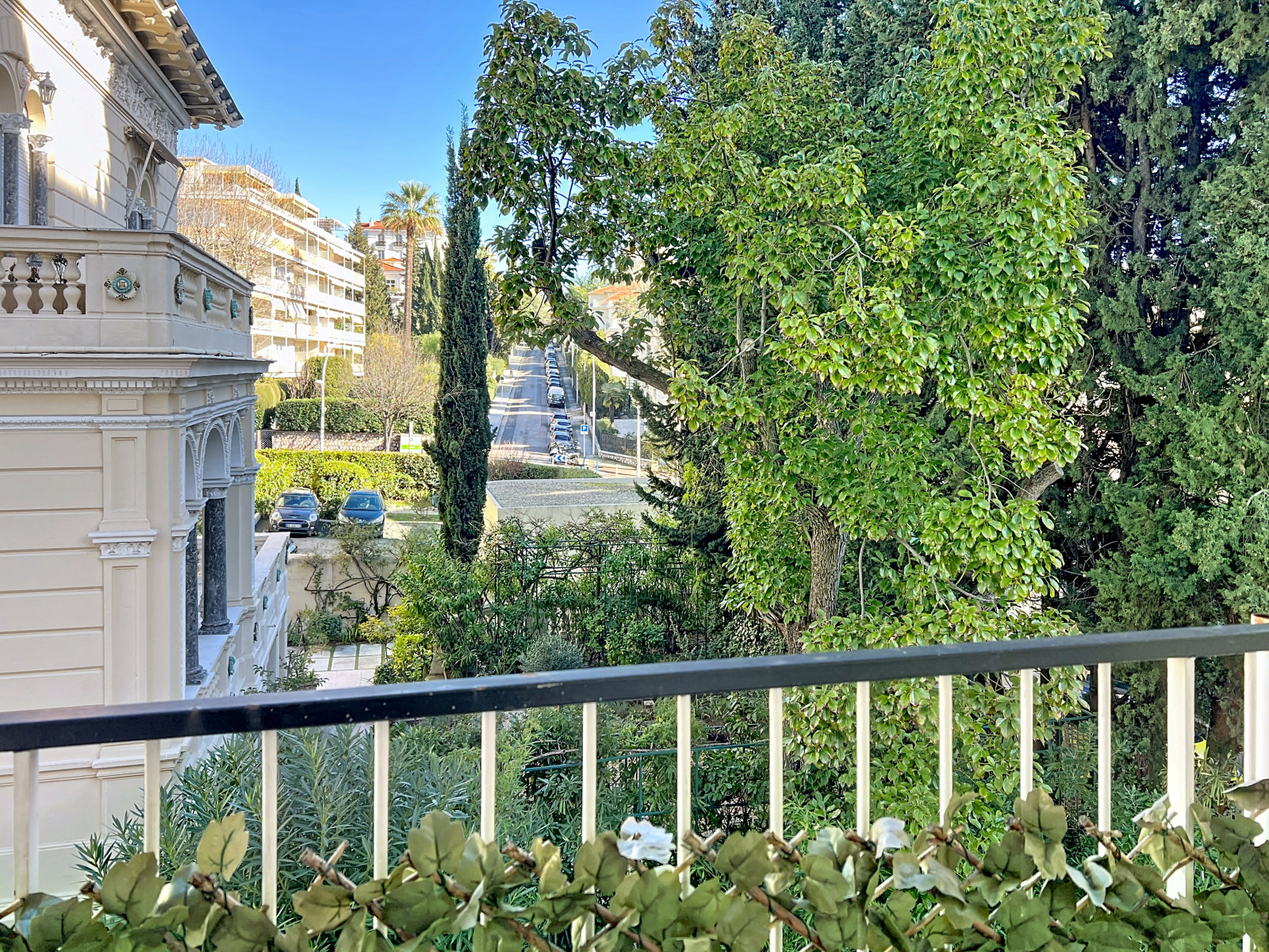 
                                                Location
                                                 .