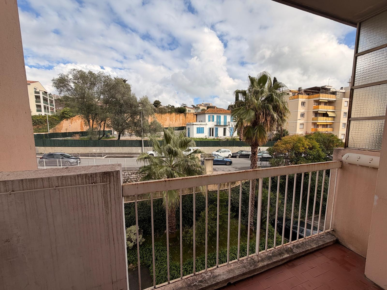 
                                                Vente
                                                 .