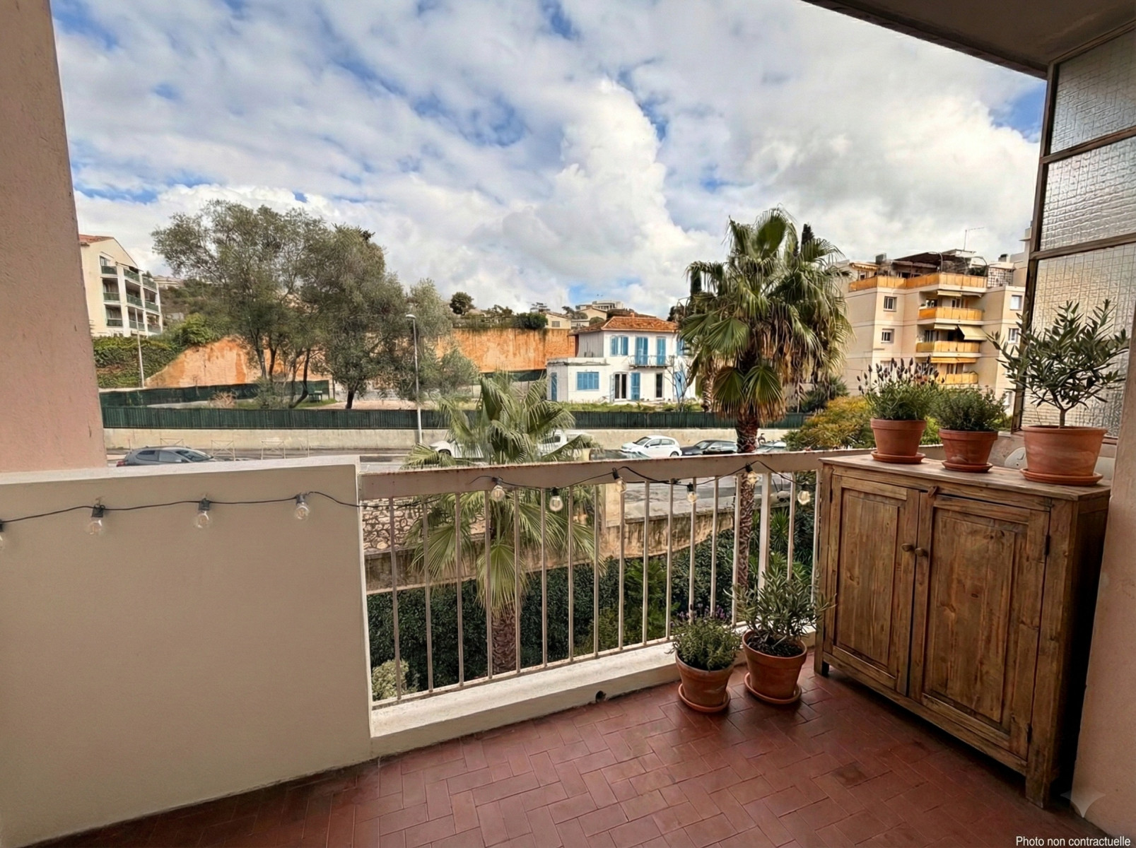 
                                                Vente
                                                 .