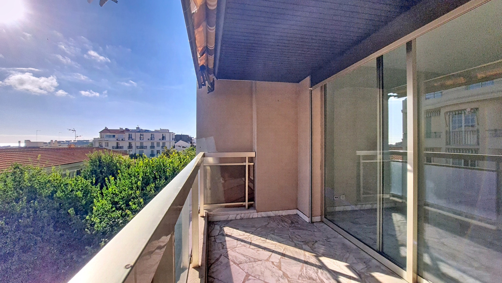 
                                                Location
                                                 .