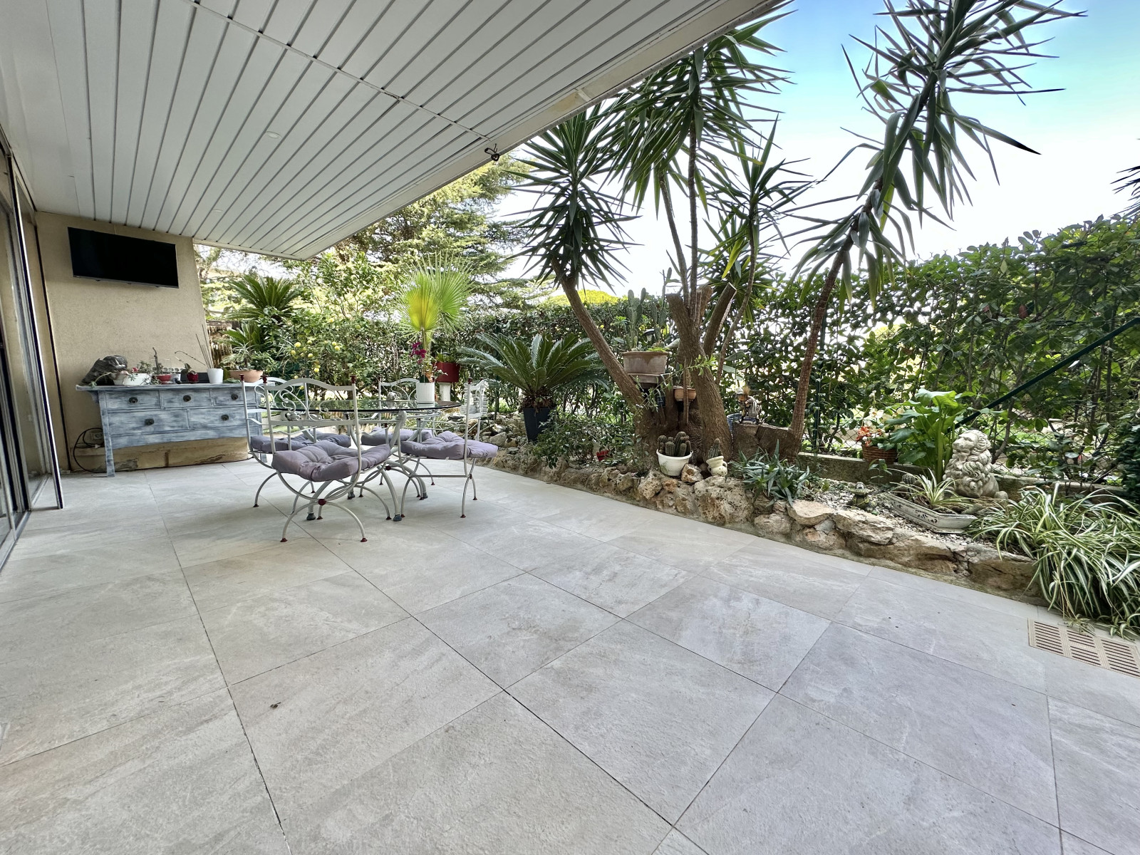 
                                                Vente
                                                 .