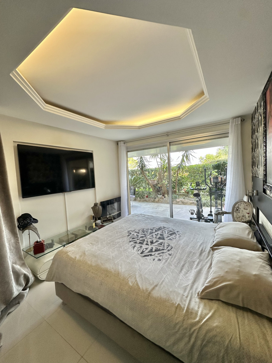 
                                                Vente
                                                 .