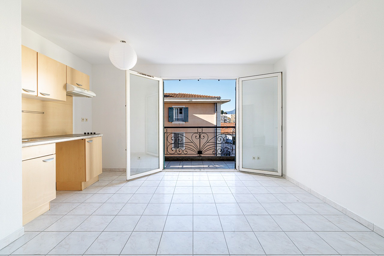 
                                                Vente
                                                 .