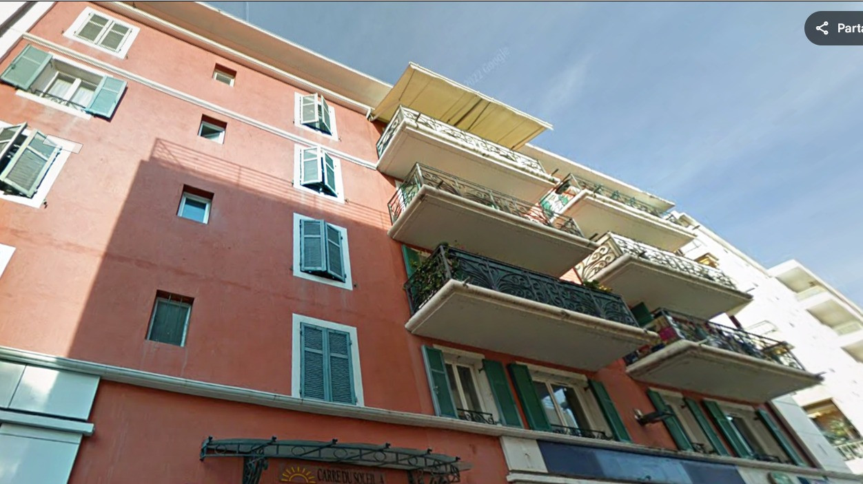 
                                                Vente
                                                 .