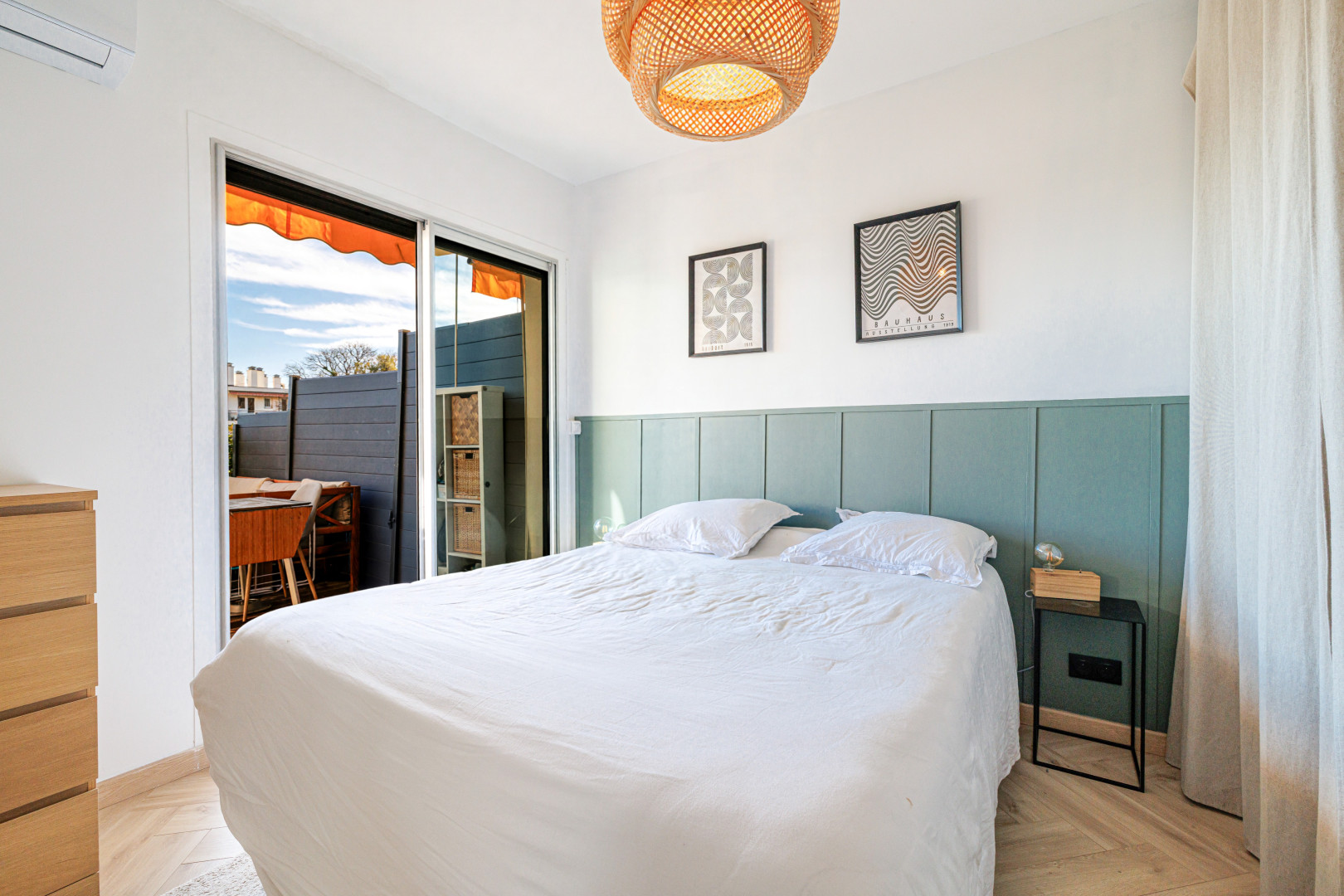 
                                                Vente
                                                 .