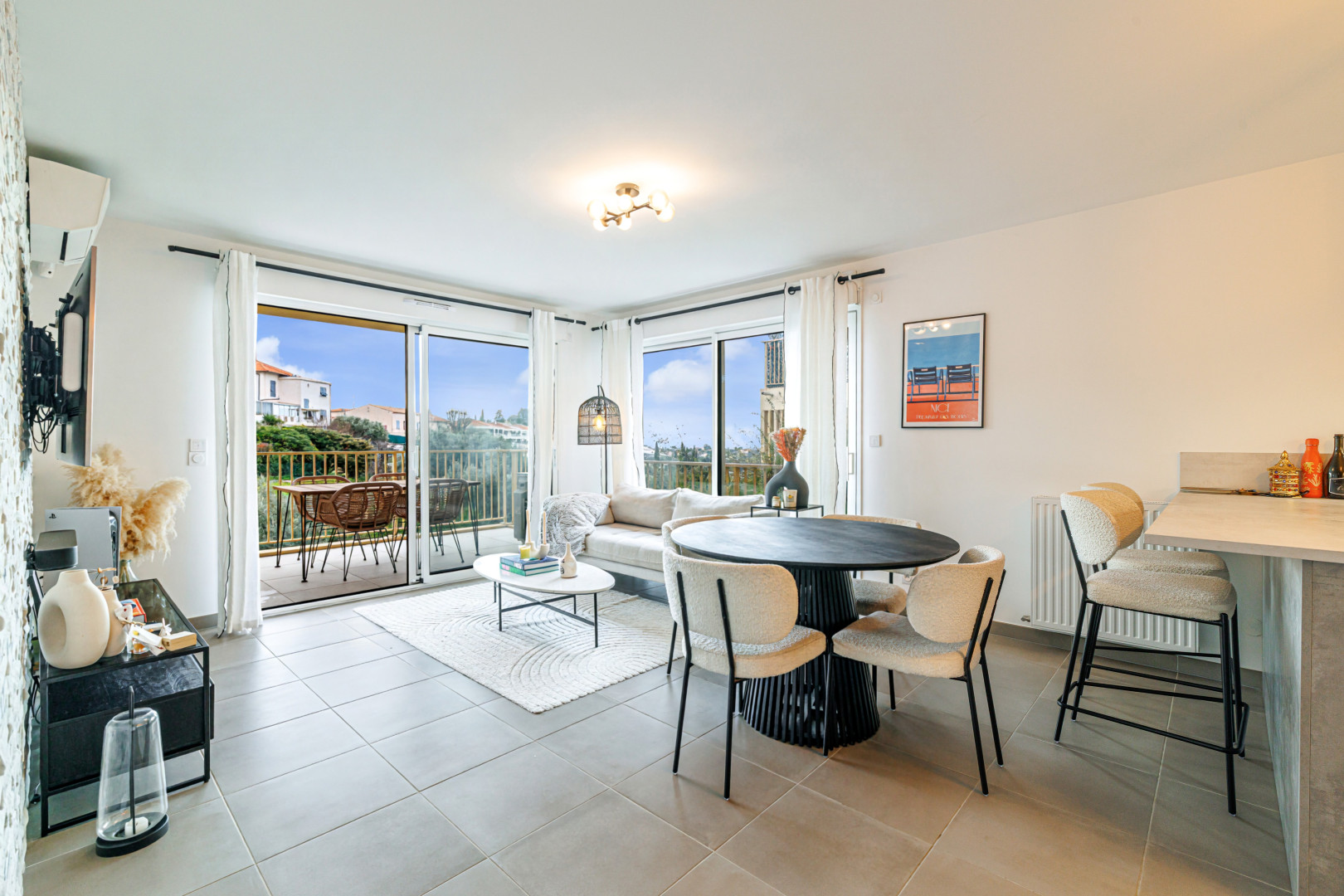 
                                                Vente
                                                 .