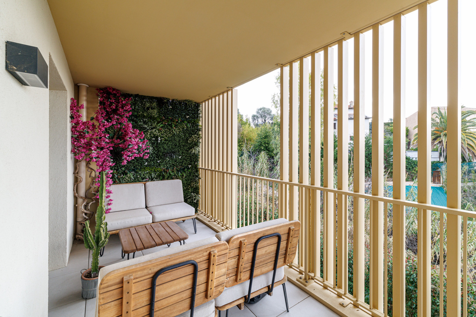 
                                                Vente
                                                 .