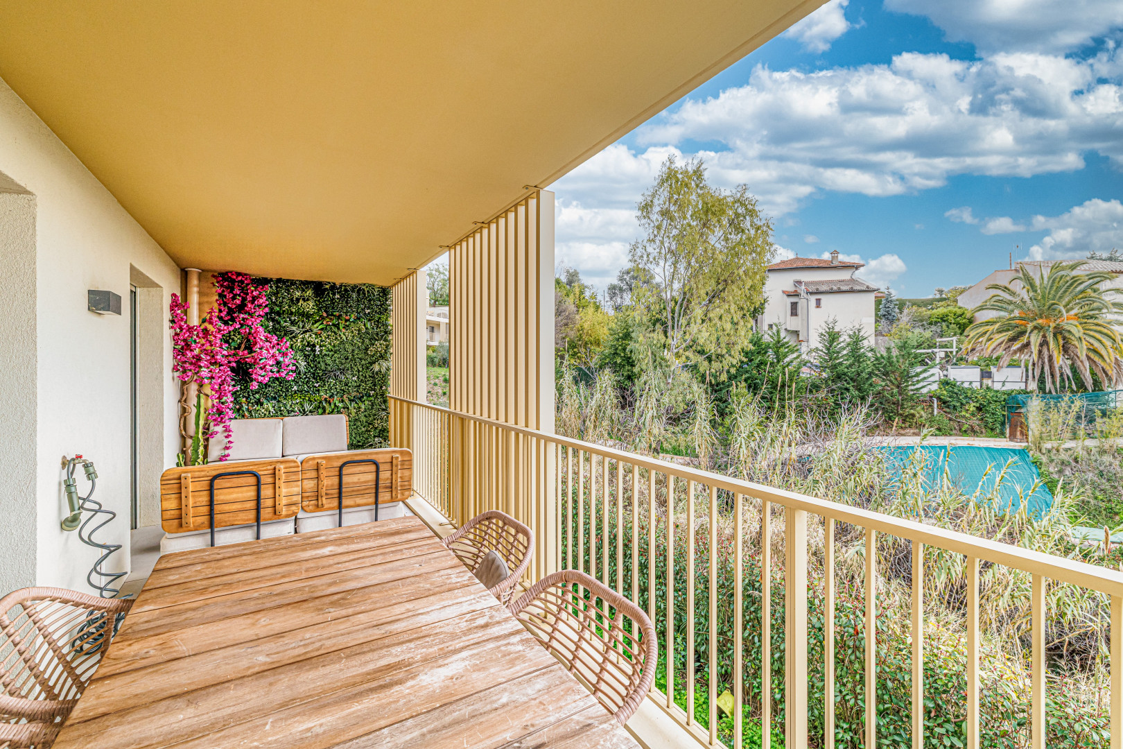 
                                                Vente
                                                 .