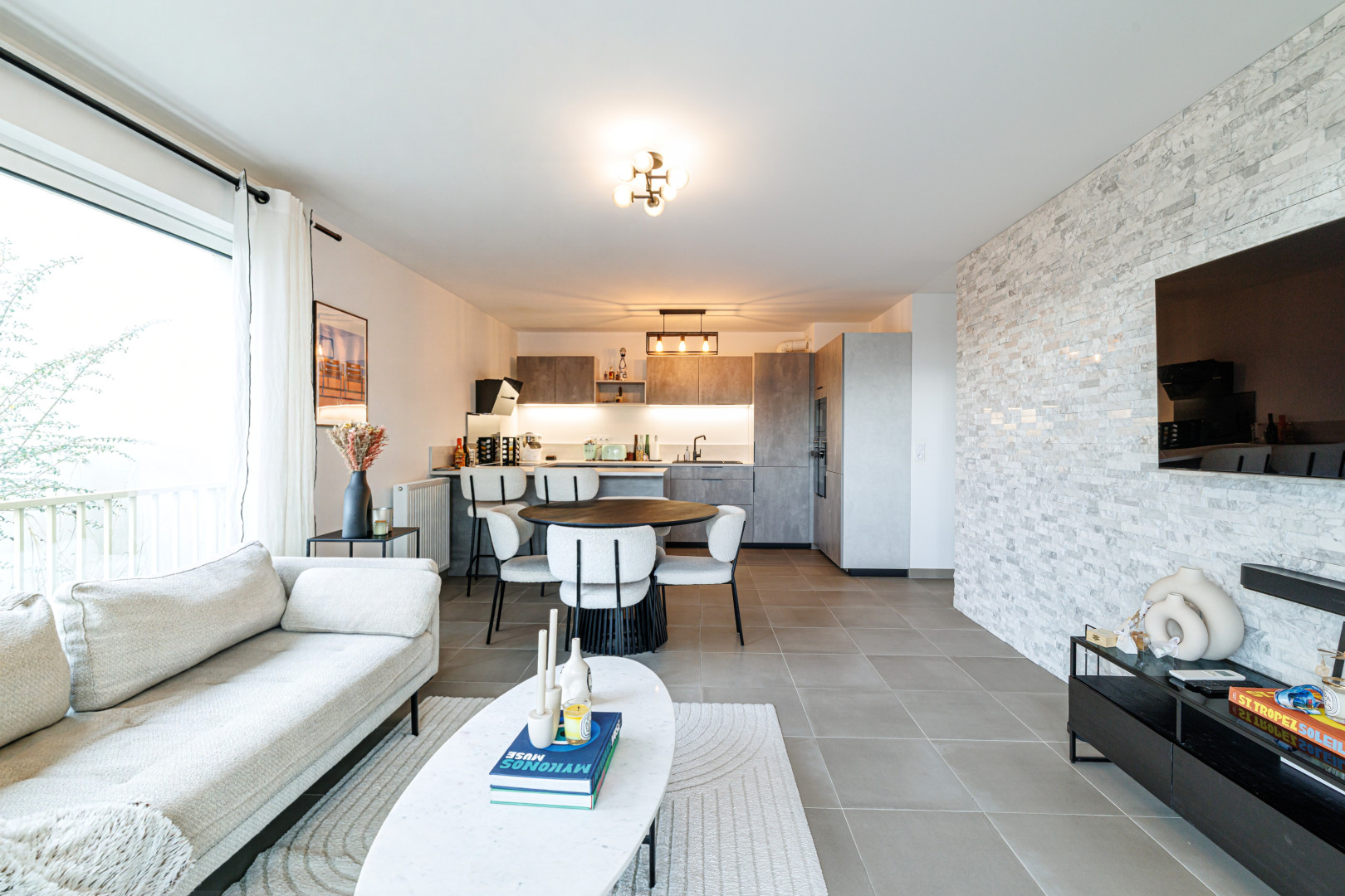 
                                                Vente
                                                 .