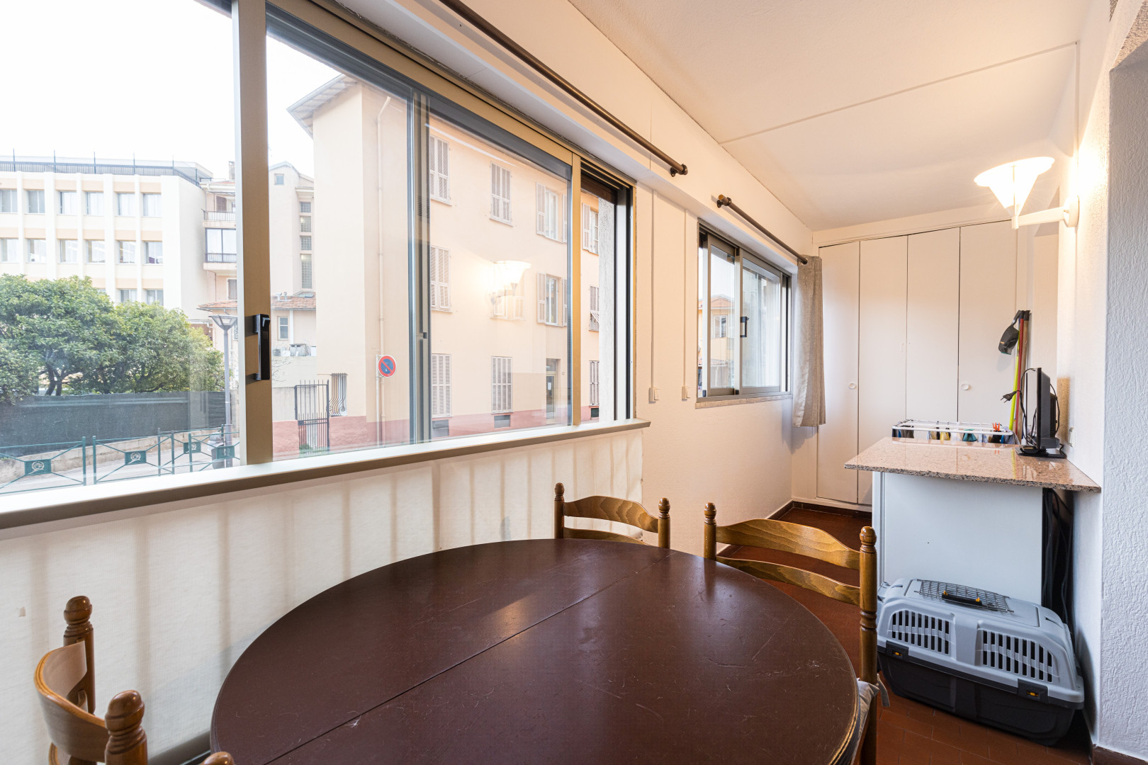 
                                                Location
                                                 .