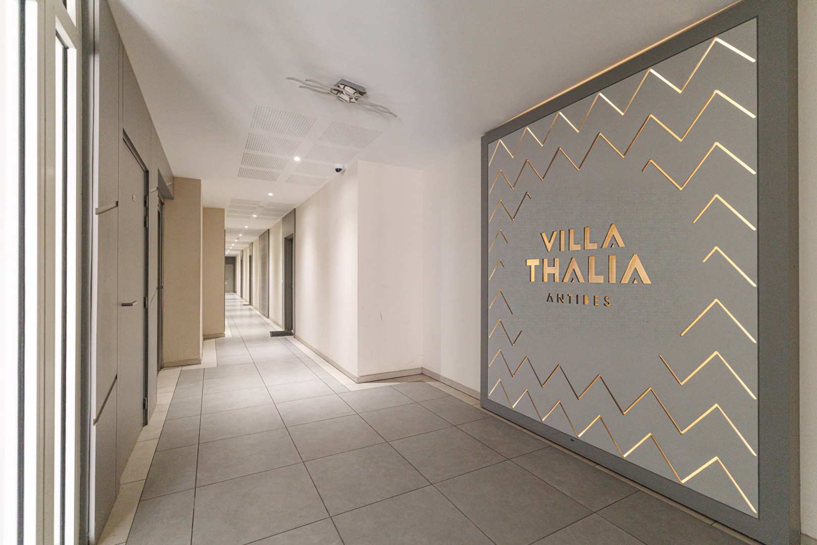 
                                                Vente
                                                 .