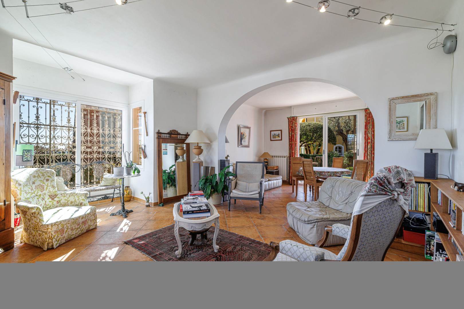 
                                                Vente
                                                 .