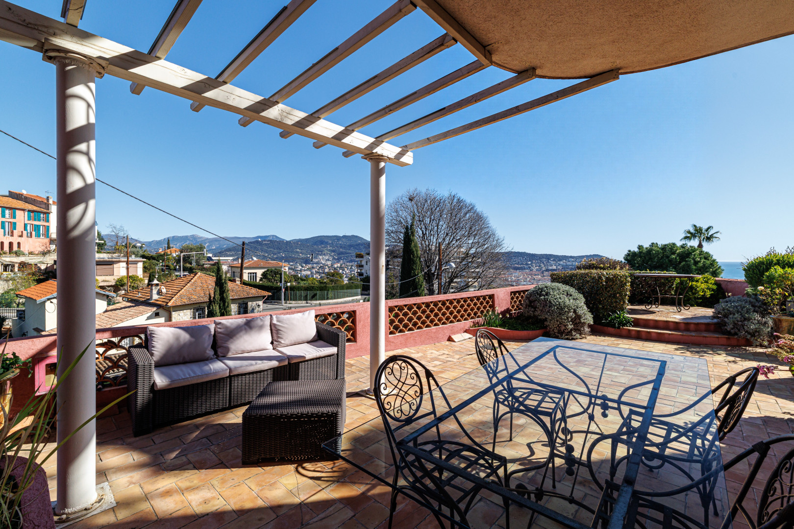 
                                                Vente
                                                 .