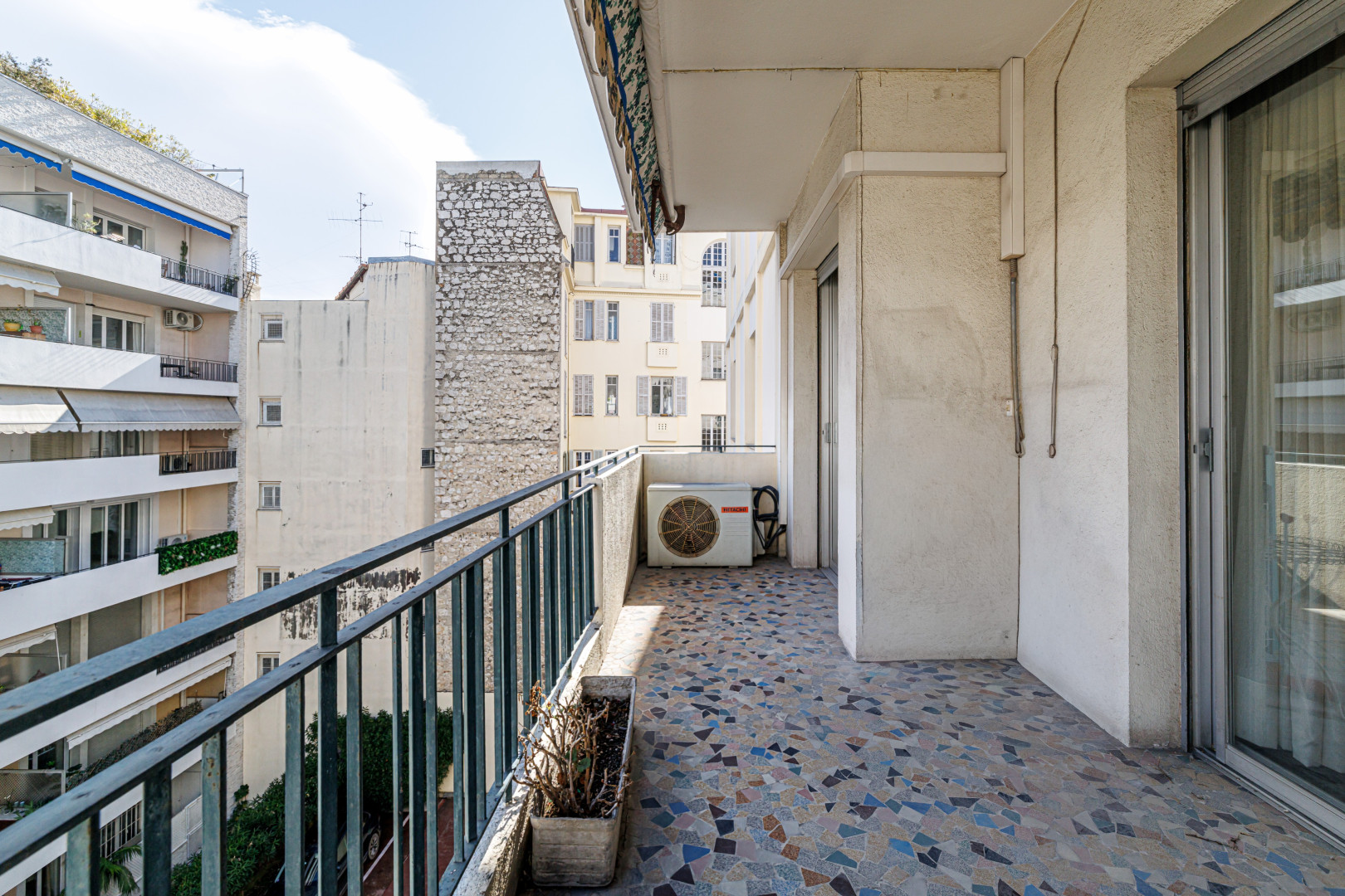 
                                                Vente
                                                 .