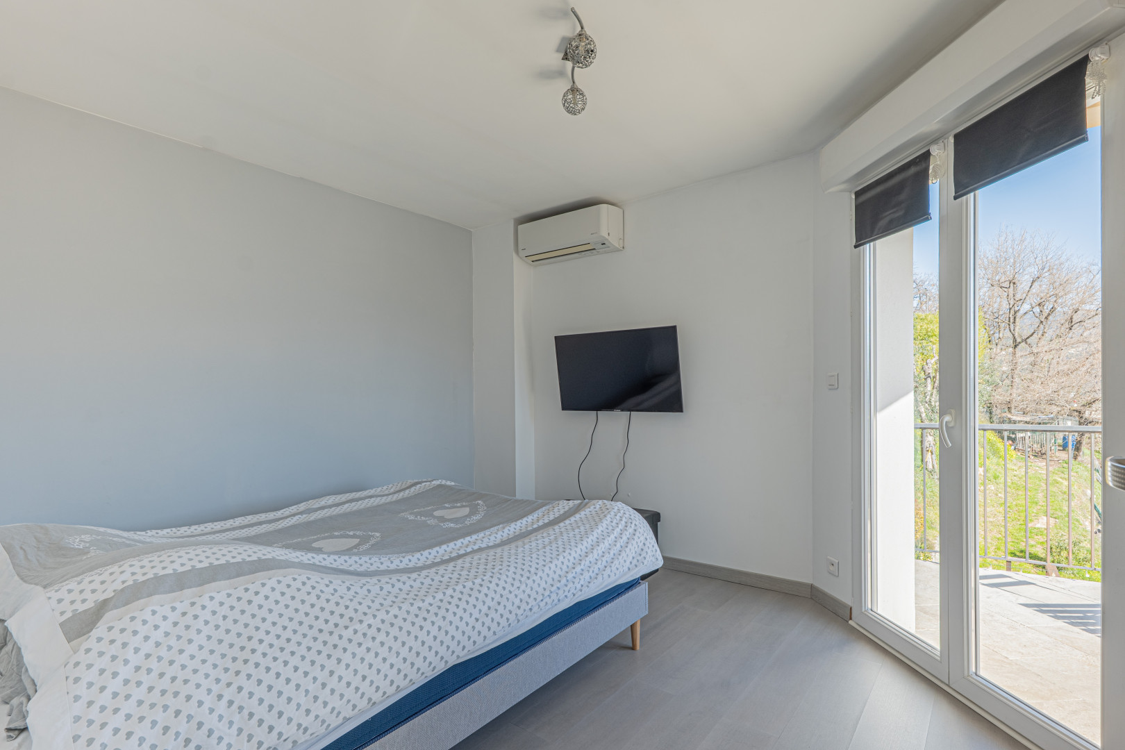 
                                                Vente
                                                 .