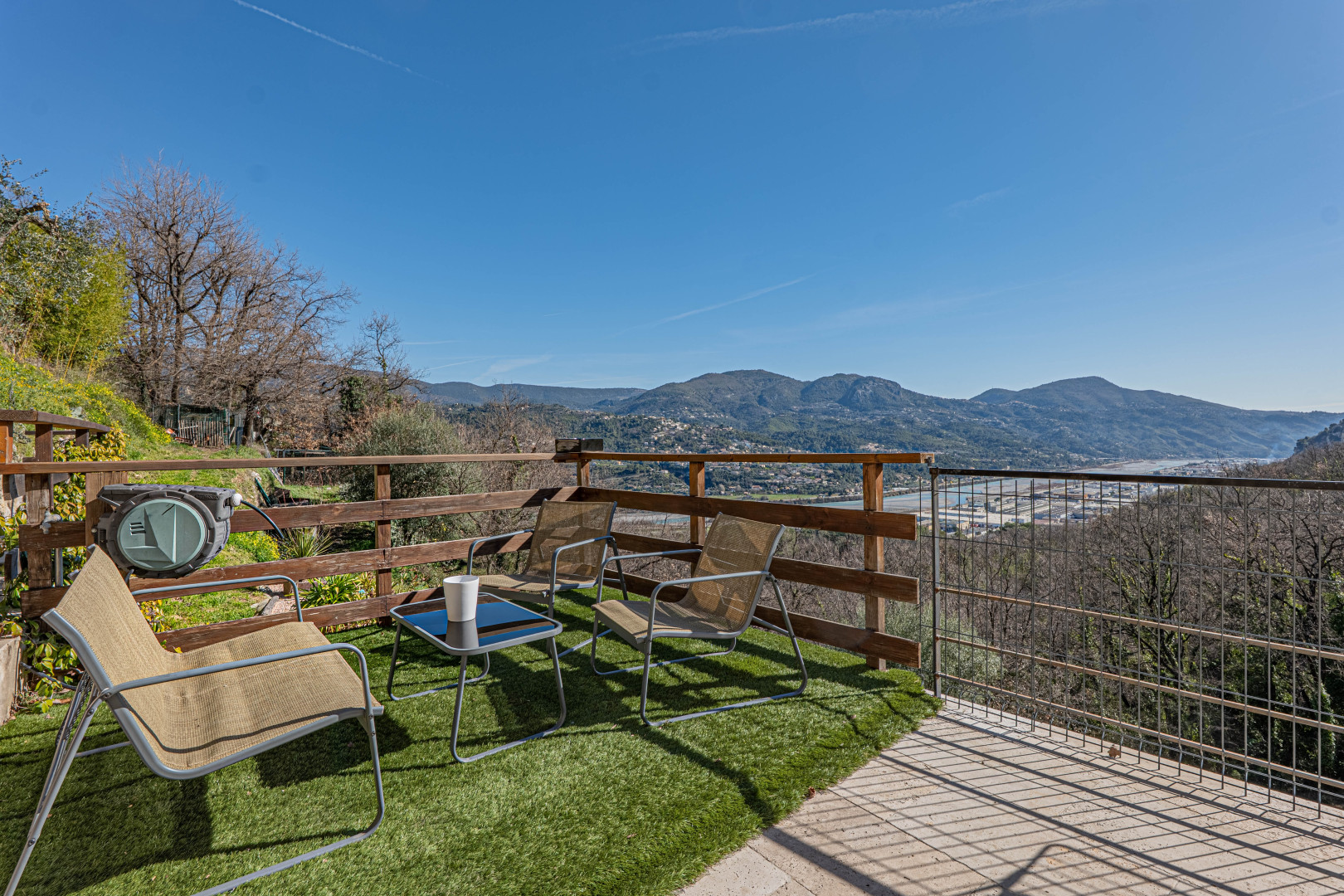 
                                                Vente
                                                 .