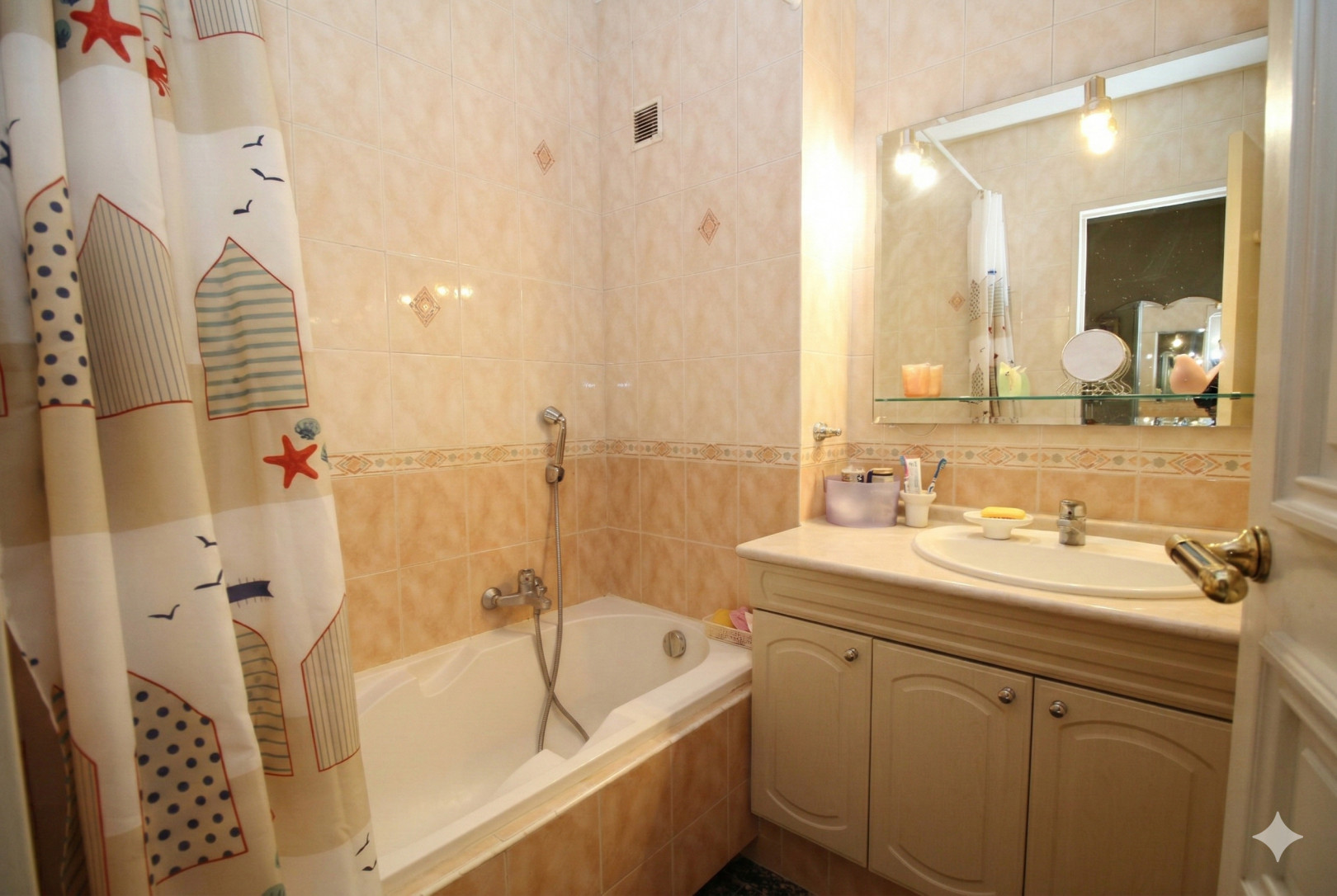 
                                                Vente
                                                 .