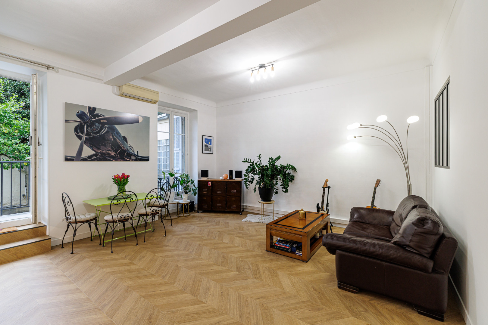 
                                                Vente
                                                 .