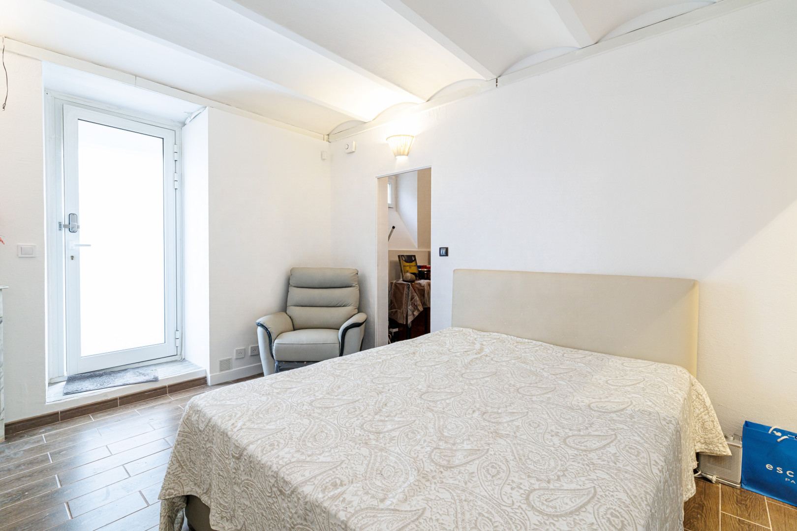 
                                                Vente
                                                 .