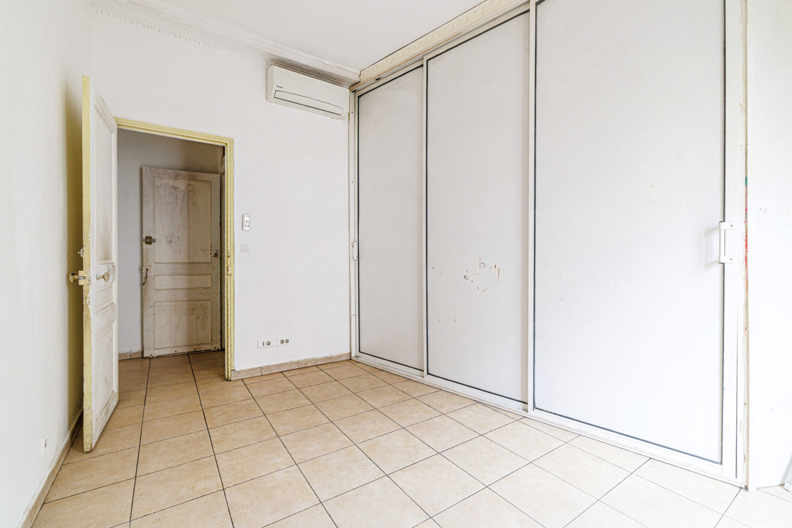 
                                                Vente
                                                 .