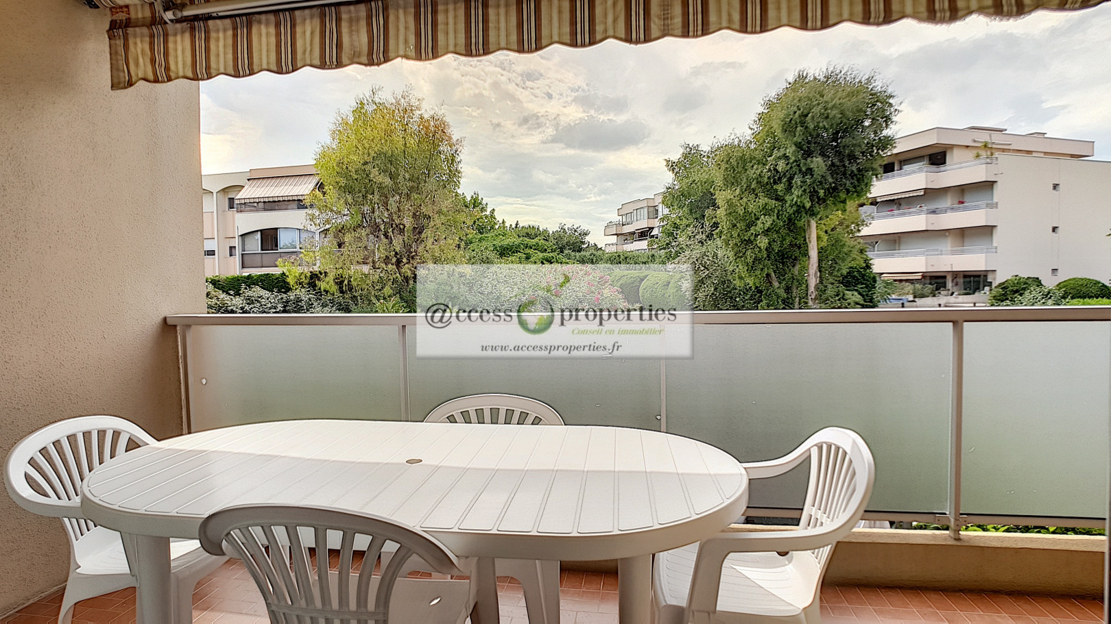 
                                                Location
                                                 .