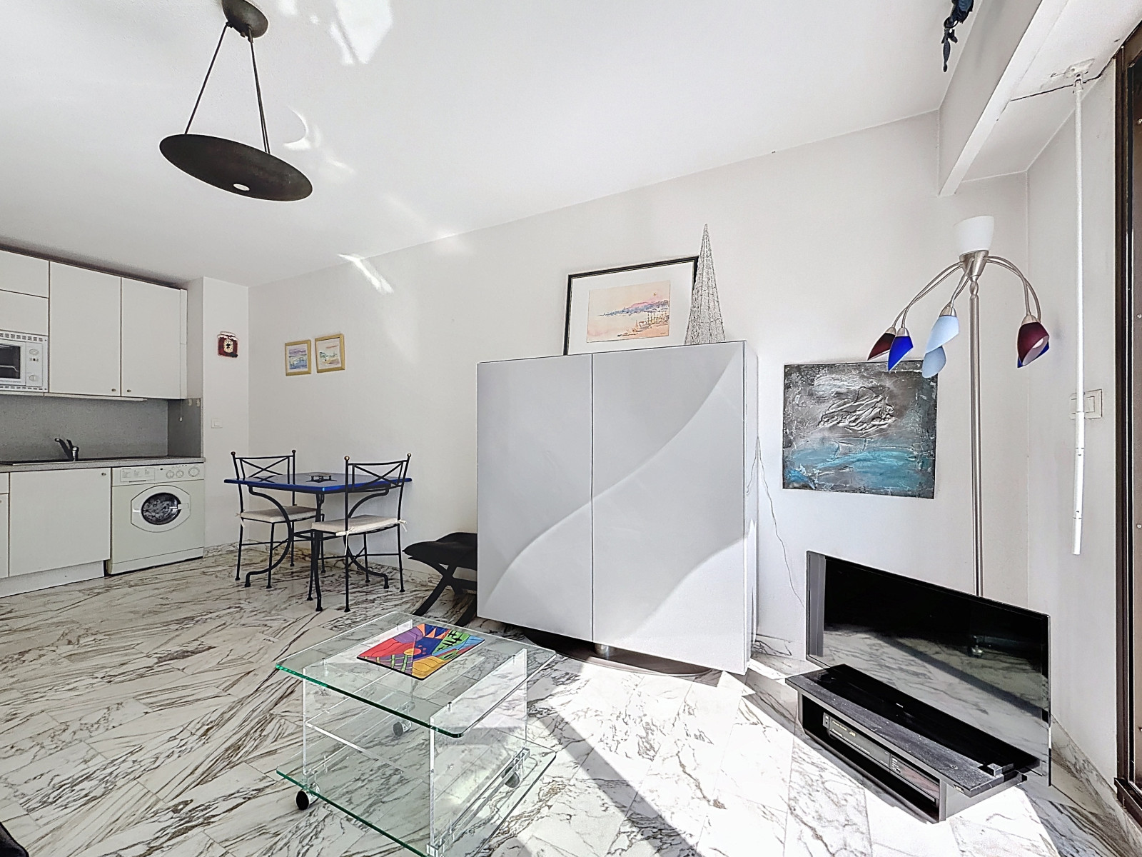 
                                                Vente
                                                 .