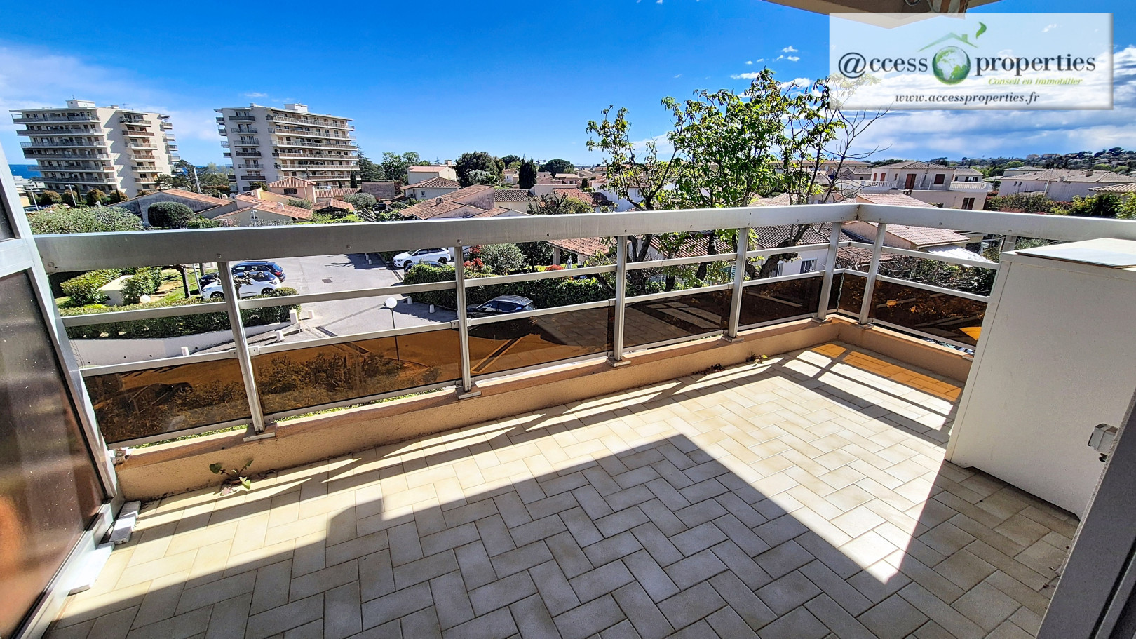 
                                                Vente
                                                 .