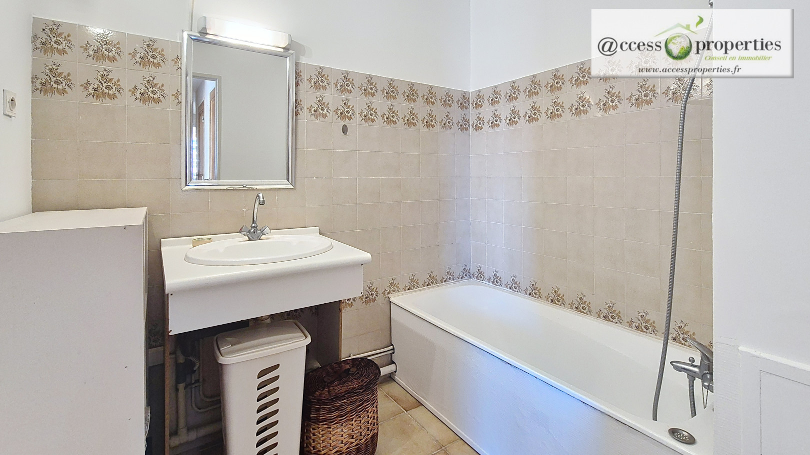 
                                                Vente
                                                 .