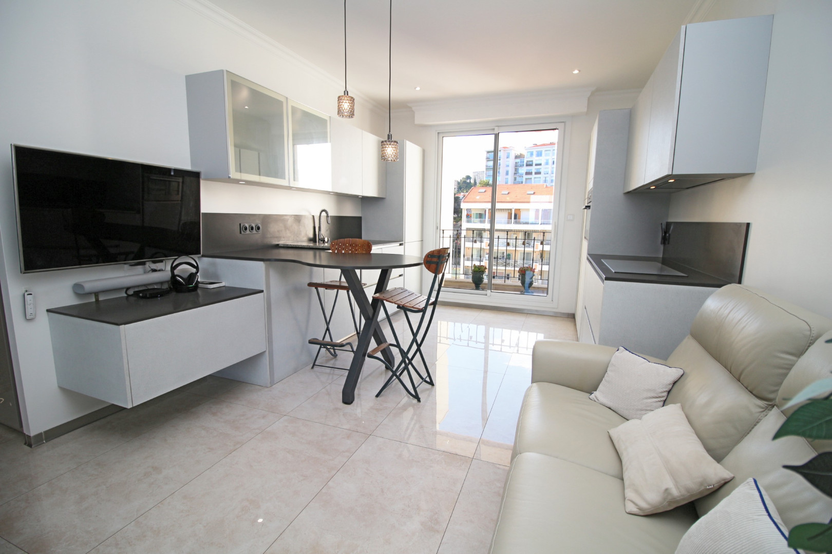 
                                                Vente
                                                 .