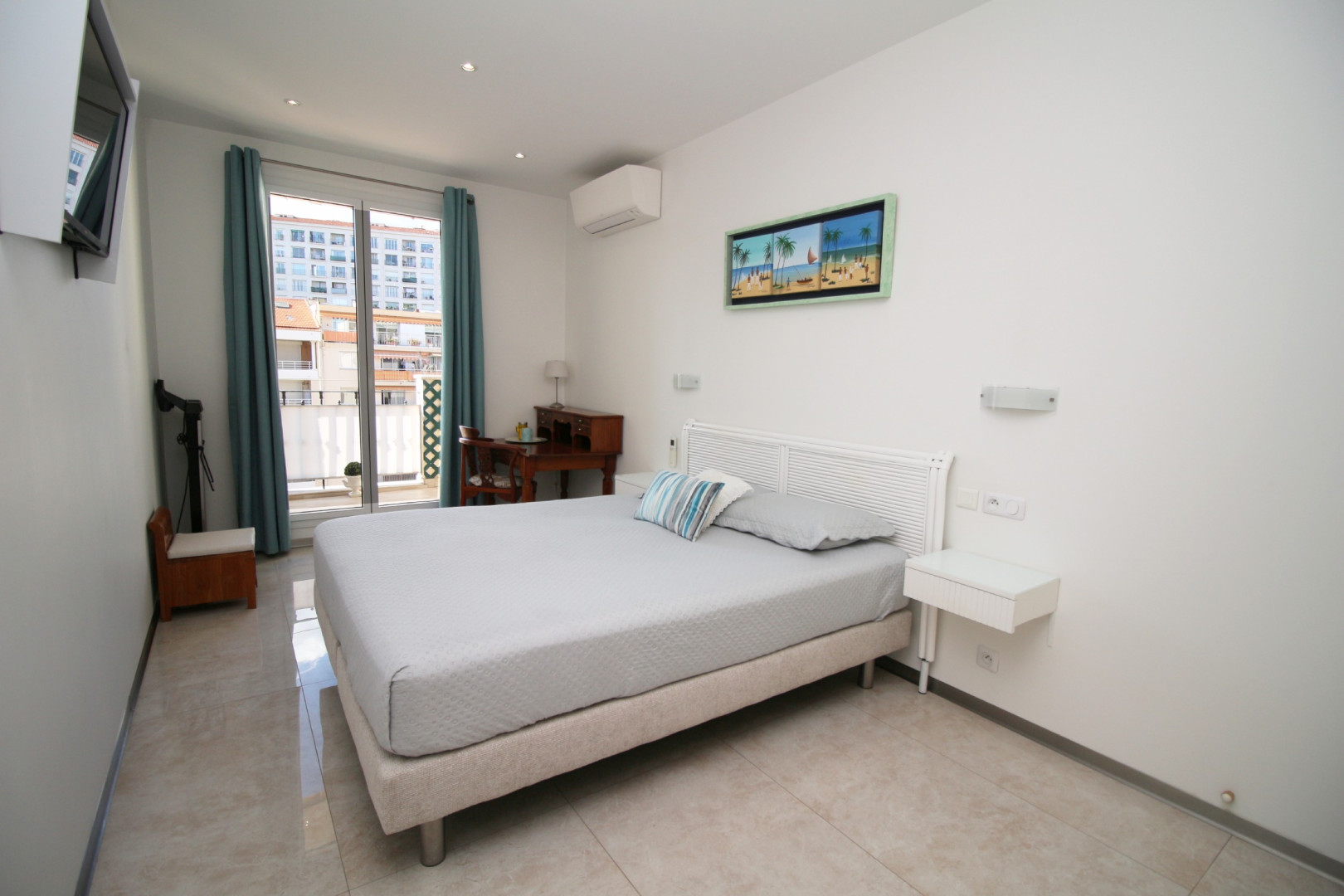 
                                                Vente
                                                 .