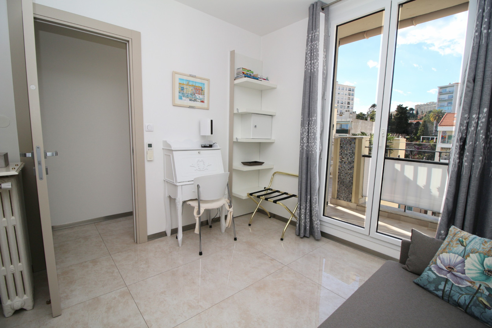 
                                                Vente
                                                 .