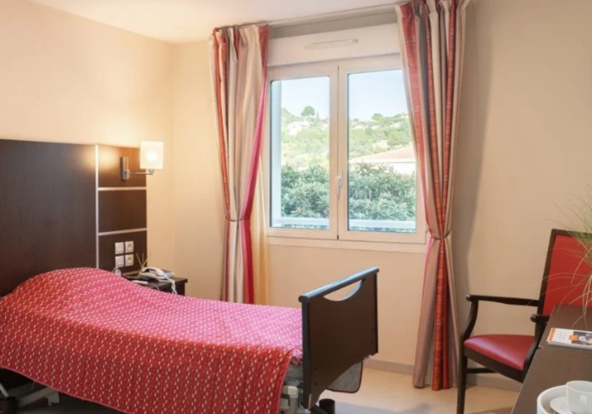 
                                                Vente
                                                 (06) LE CANNET Chambre simple Lmnp renta. 5.50 %