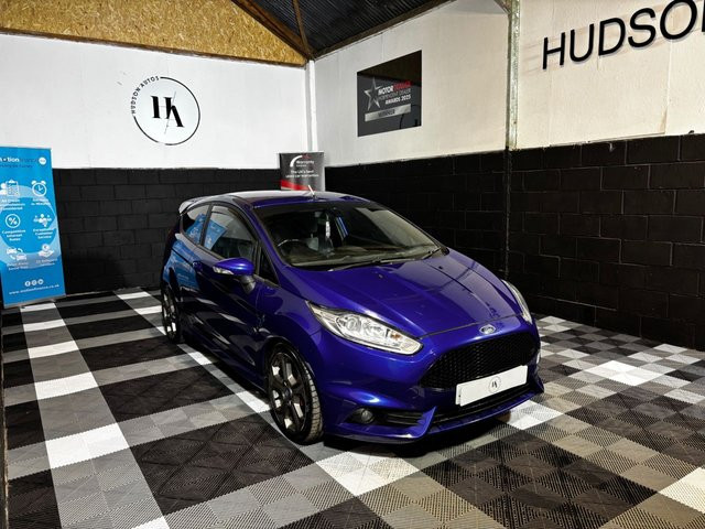 
                                                Voiture
                                                 1.6T EcoBoost ST-2 Hatchback 3dr Petrol Manual Euro 6 (182 ps)