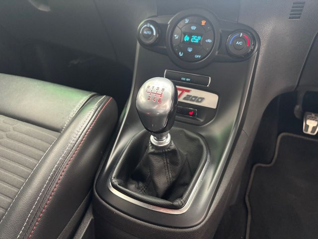
                                                Voiture
                                                 1.6T EcoBoost ST-200 Hatchback 3dr Petrol Manual Euro 6 (200 ps)