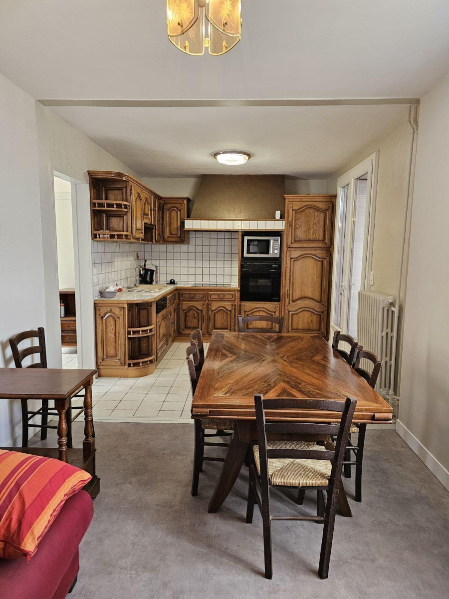 
                                                Colocation
                                                 1 ch/4 coloc 1er MAI mixte Poit-Ouest jardin s/sol