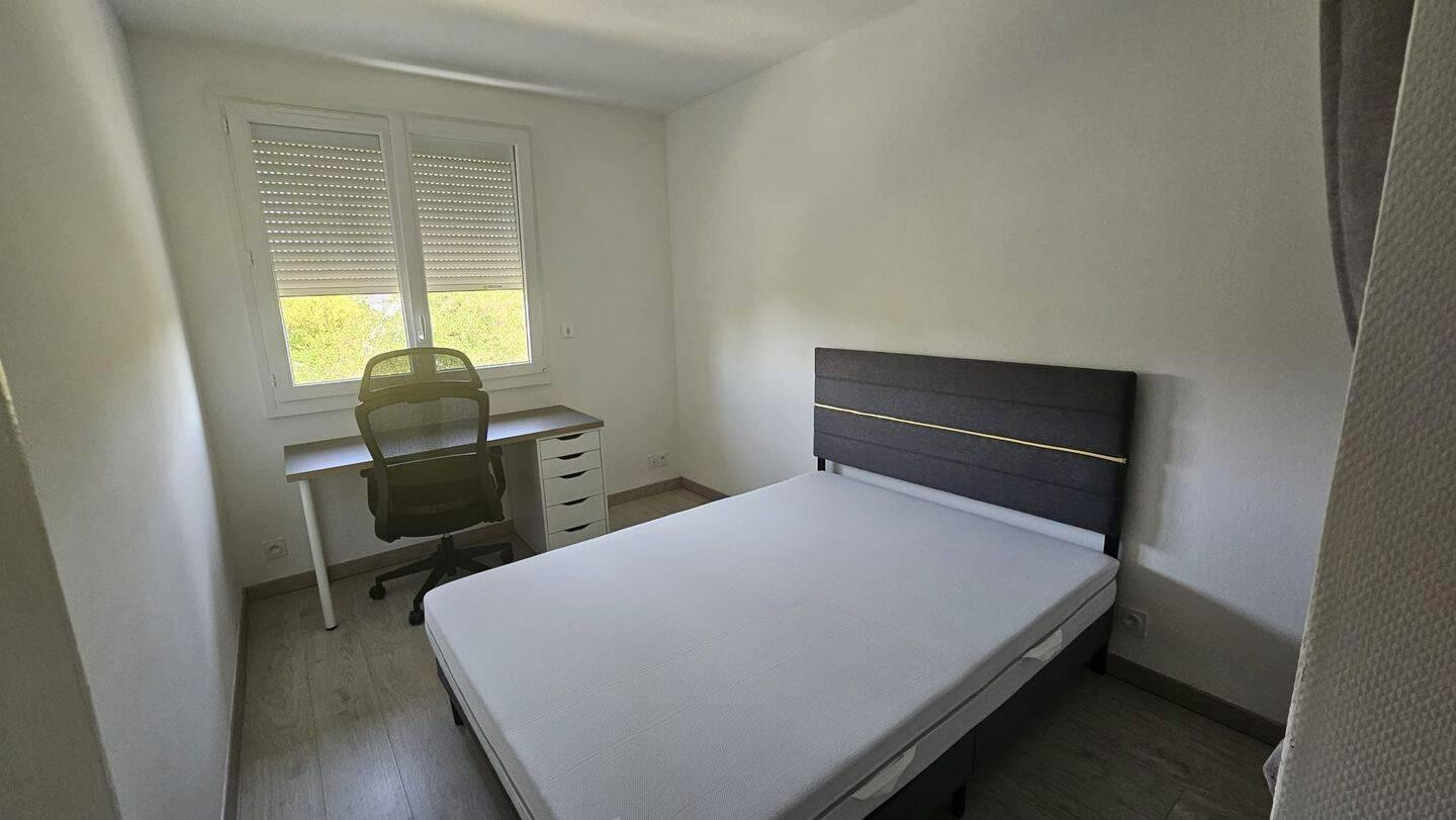
                                                Colocation
                                                 1 ch en COLOC Rennes Gayeulles Métro B