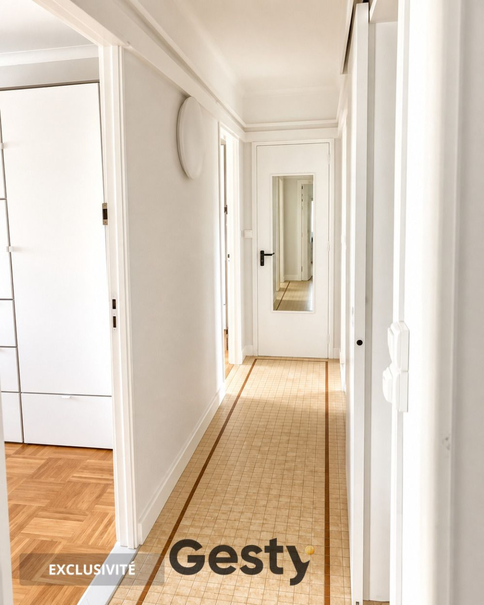 
                                                Colocation
                                                 1 chambre coloc quartier Jeanne D'arc
