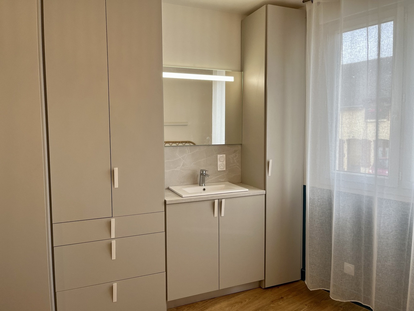 
                                                Colocation
                                                 1 chambre dans coliving à Noyal Chatillon