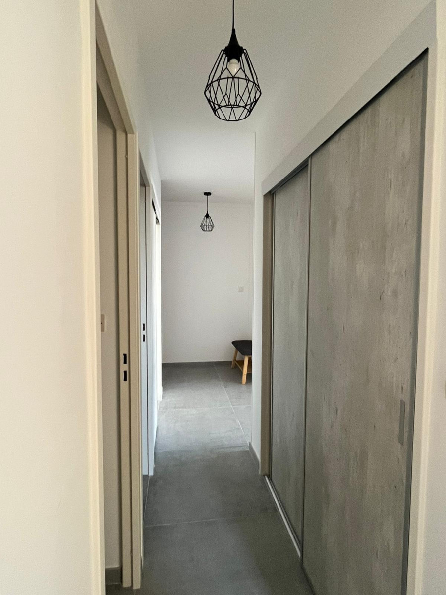 
                                                Colocation
                                                 1 chambre dans  une colocation  T3 71 m²